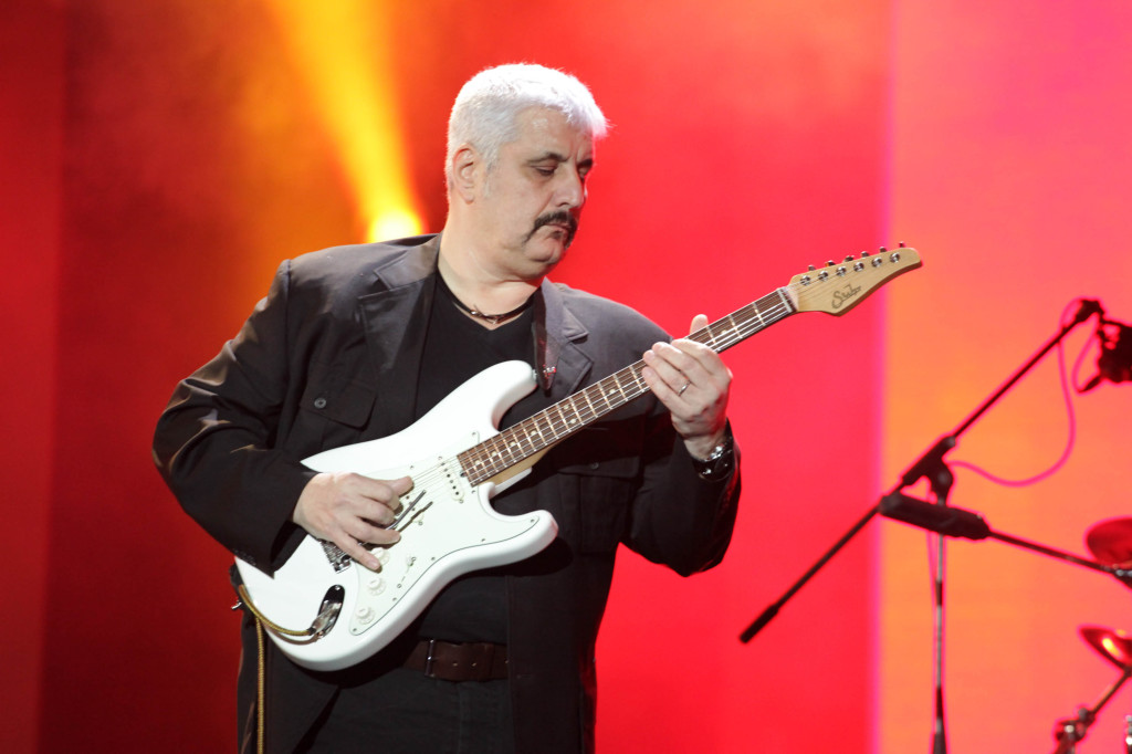 Pino Daniele: le più belle foto e parole per ricordare un grande artista e uomo