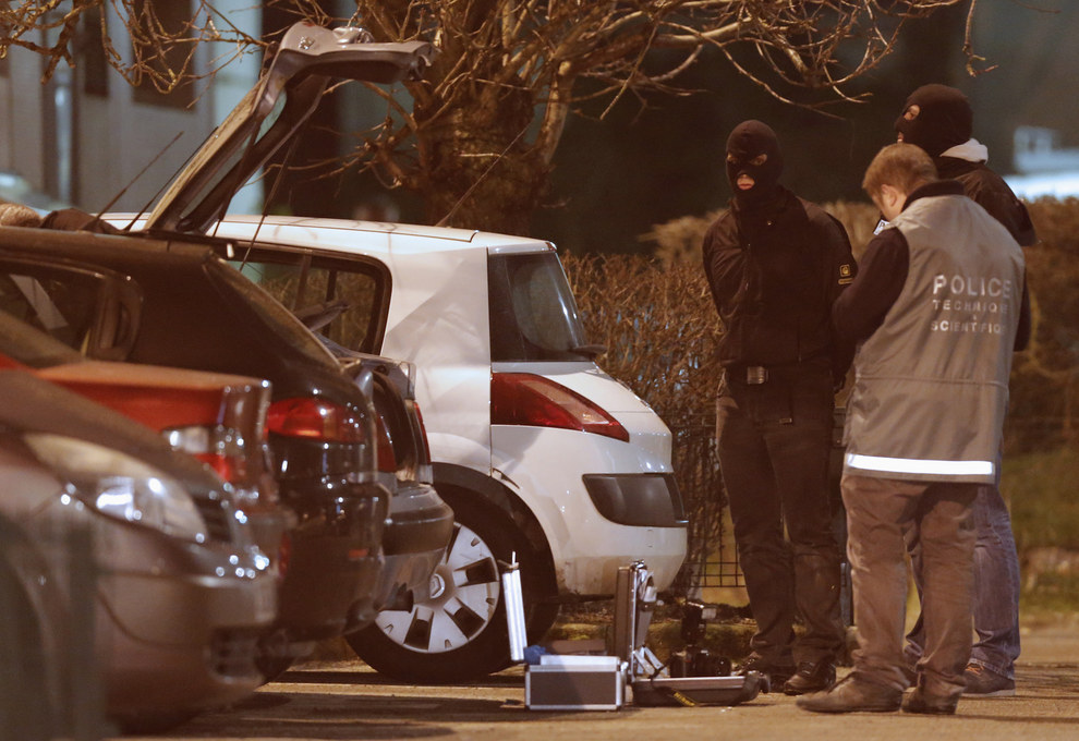 Strage a Parigi nella sede Charlie Hebdo: Ecco le Foto