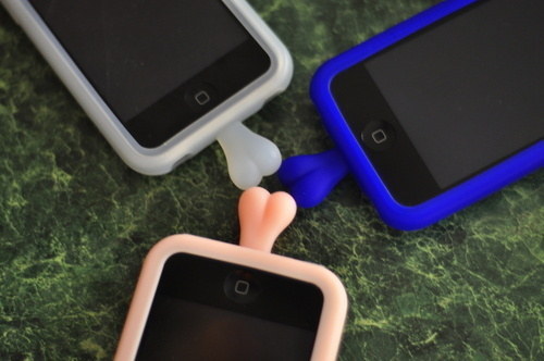 Le Cover per Smartphone Più Strane (e Folli) che Abbiate Mai Visto