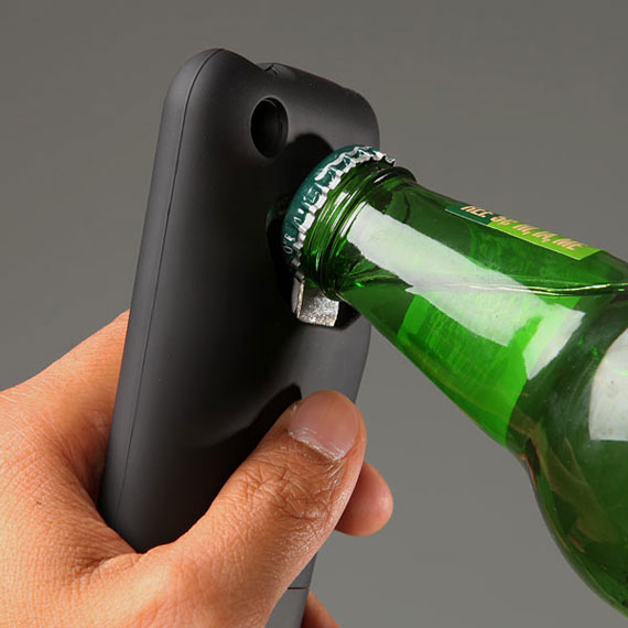 Le Cover per Smartphone Più Strane (e Folli) che Abbiate Mai Visto