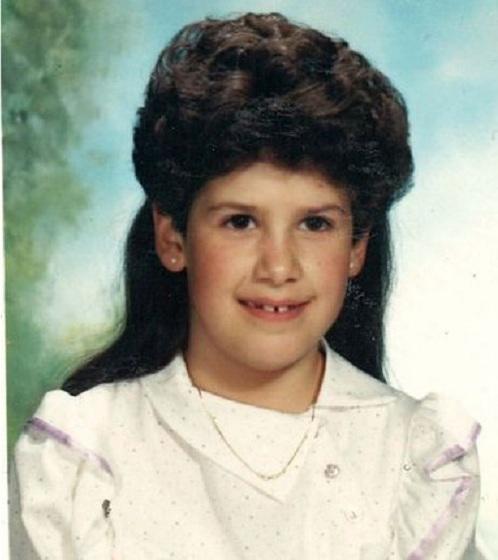 Le Peggiori Foto (e Pettinature) degli Anni '80 e '90 che vi faranno Rabbrividire