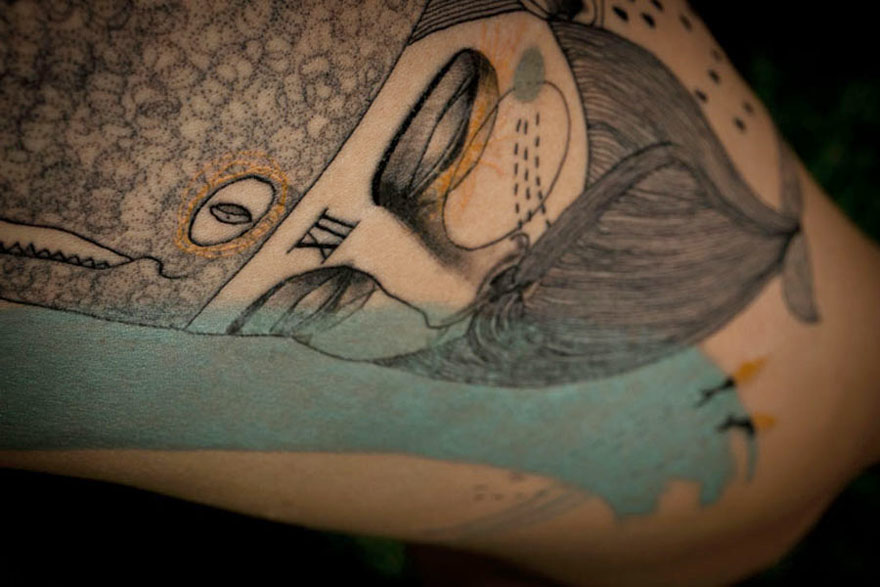 Tatuaggi Surreali Ispirati al Cubismo che Raccontano Storie Vere