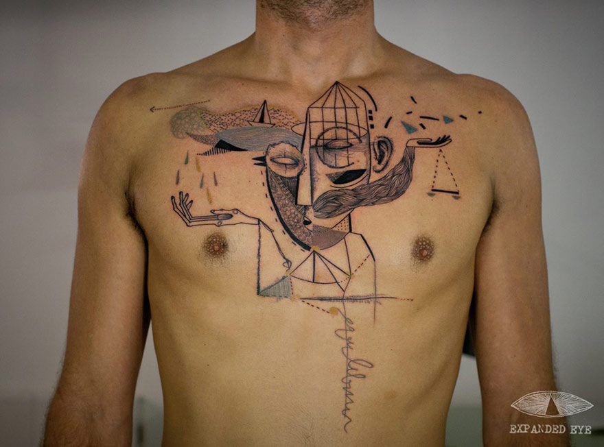Tatuaggi Surreali Ispirati al Cubismo che Raccontano Storie Vere