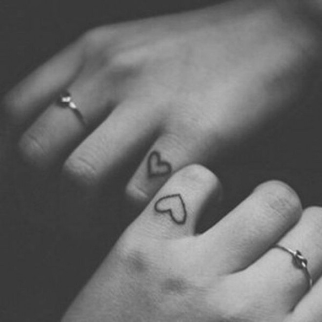 Le Più Belle Idee per Tatuaggi di Coppia da Fare con il Tuo Partner