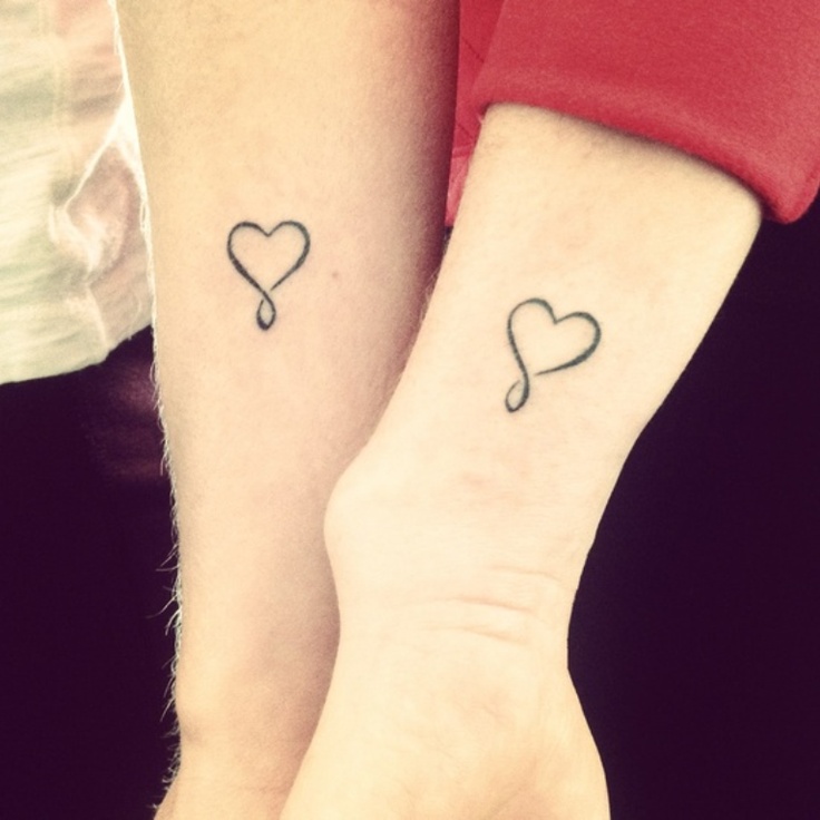 Le Più Belle Idee per Tatuaggi di Coppia da Fare con il Tuo Partner