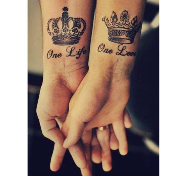 Le Più Belle Idee per Tatuaggi di Coppia da Fare con il Tuo Partner