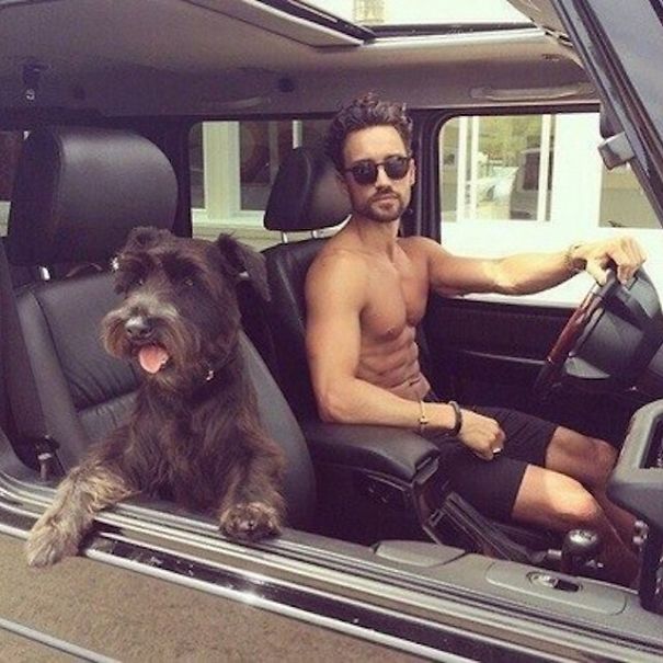 Uomini con i loro Cani: chi è più Sexy tra i due?