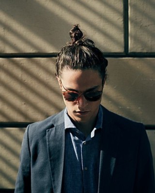 Chignon Maschile: I Più Belli di Questa Tendenza Chignon Maschile: I Più Belli di Questa Tendenza