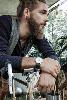 Chignon Maschile: I Più Belli di Questa Tendenza