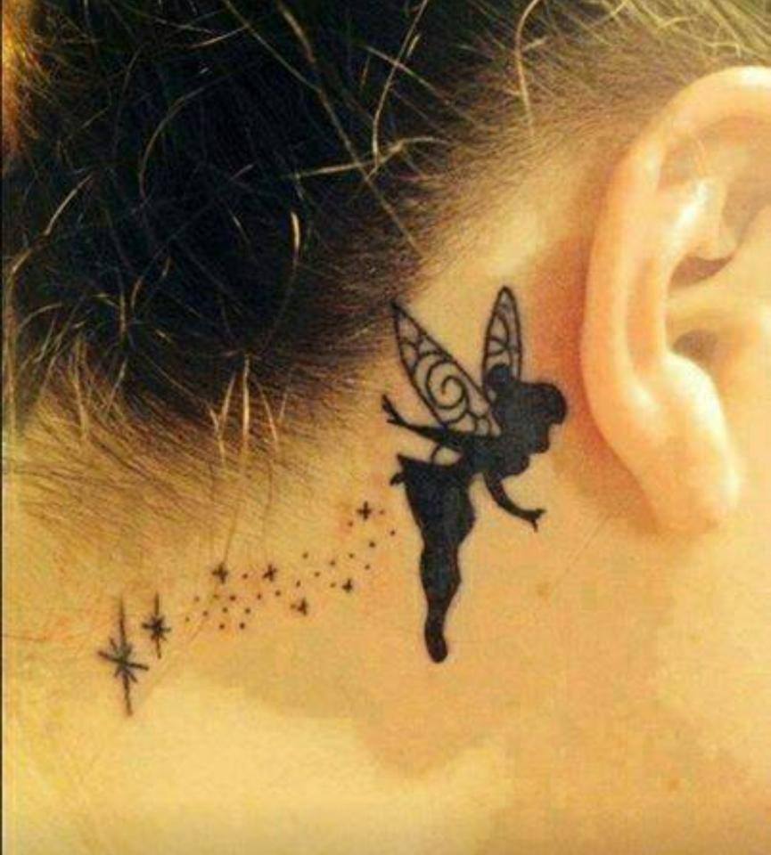Discreti, Minimal e Sexy: 40 Idee per Tatuaggi dietro l'Orecchio