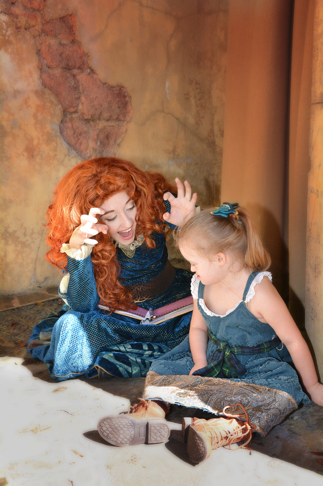 Come una Principessa Disney per Superare le Diversità: le Magiche Foto di una Bimba Speciale