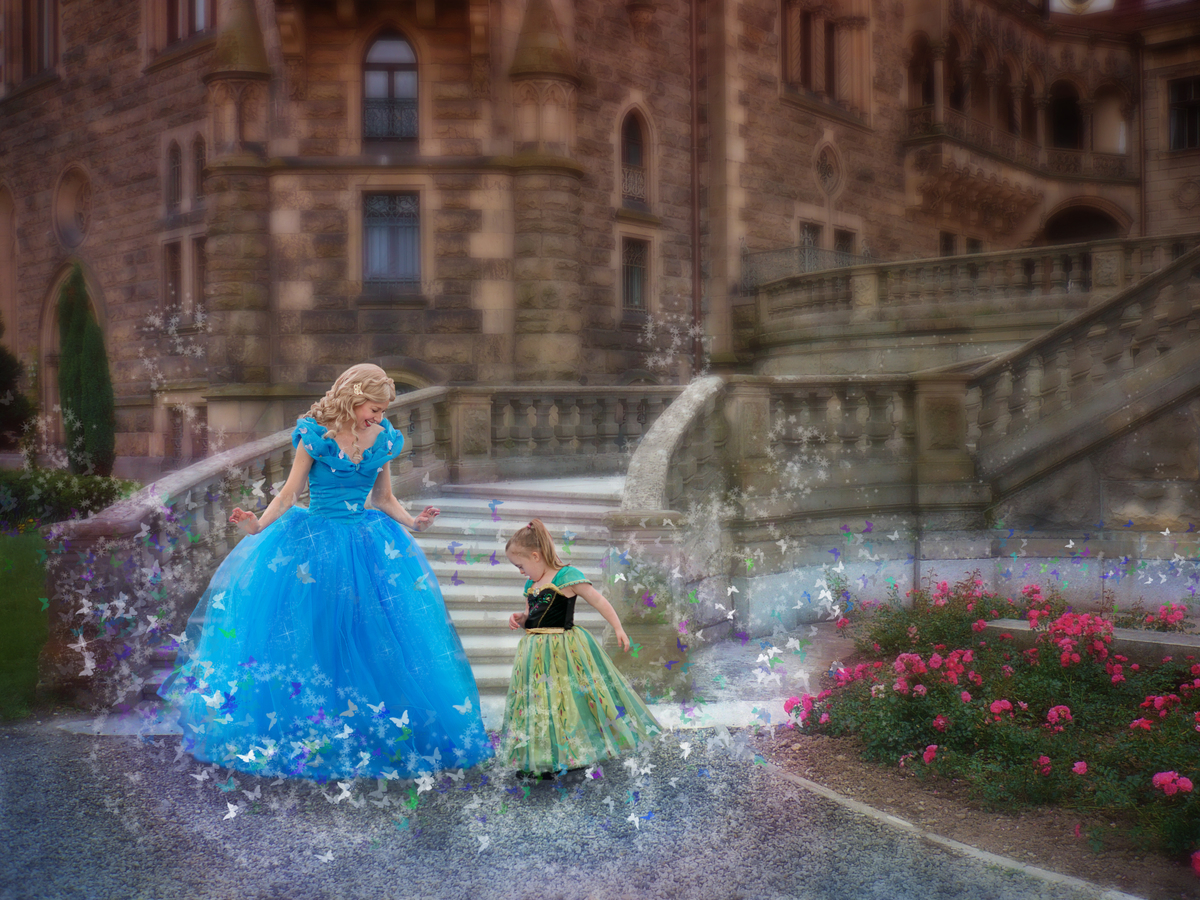 Come una Principessa Disney per Superare le Diversità: le Magiche Foto di una Bimba Speciale