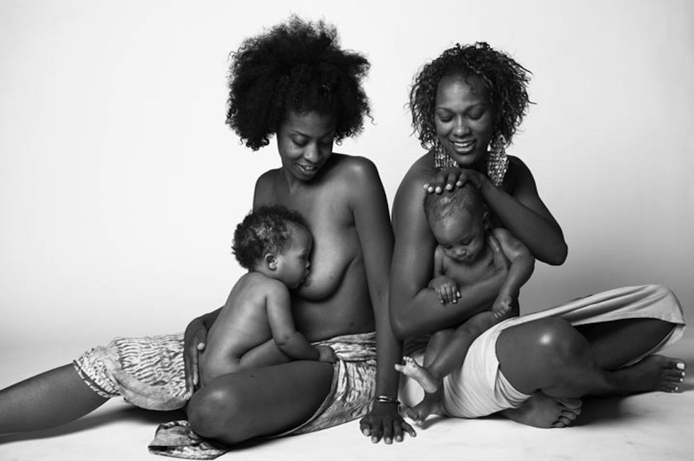 Allattare al Seno è Meraviglioso e "Normale": le Foto che lo Dimostrano