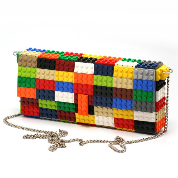 Borse e Accessori Ispirati ai Mattoncini Lego che Vorrai Assolutamente