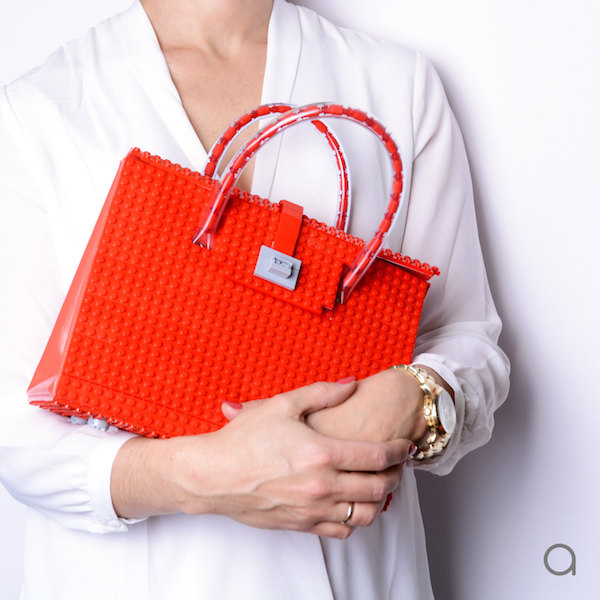 Borse e Accessori Ispirati ai Mattoncini Lego che Vorrai Assolutamente