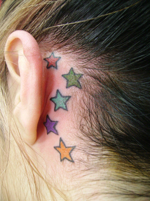 Discreti, Minimal e Sexy: 40 Idee per Tatuaggi dietro l'Orecchio
