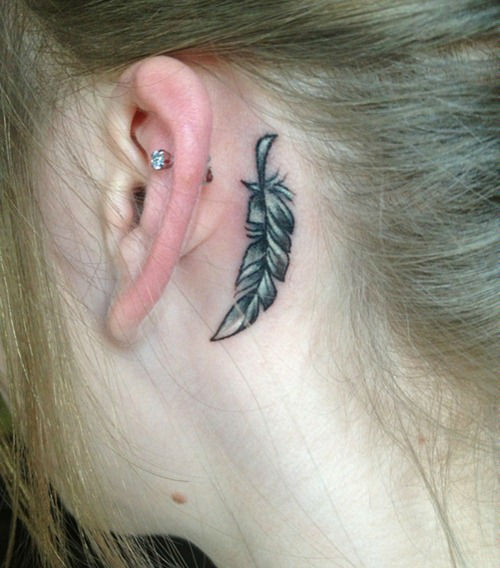 Discreti, Minimal e Sexy: 40 Idee per Tatuaggi dietro l'Orecchio