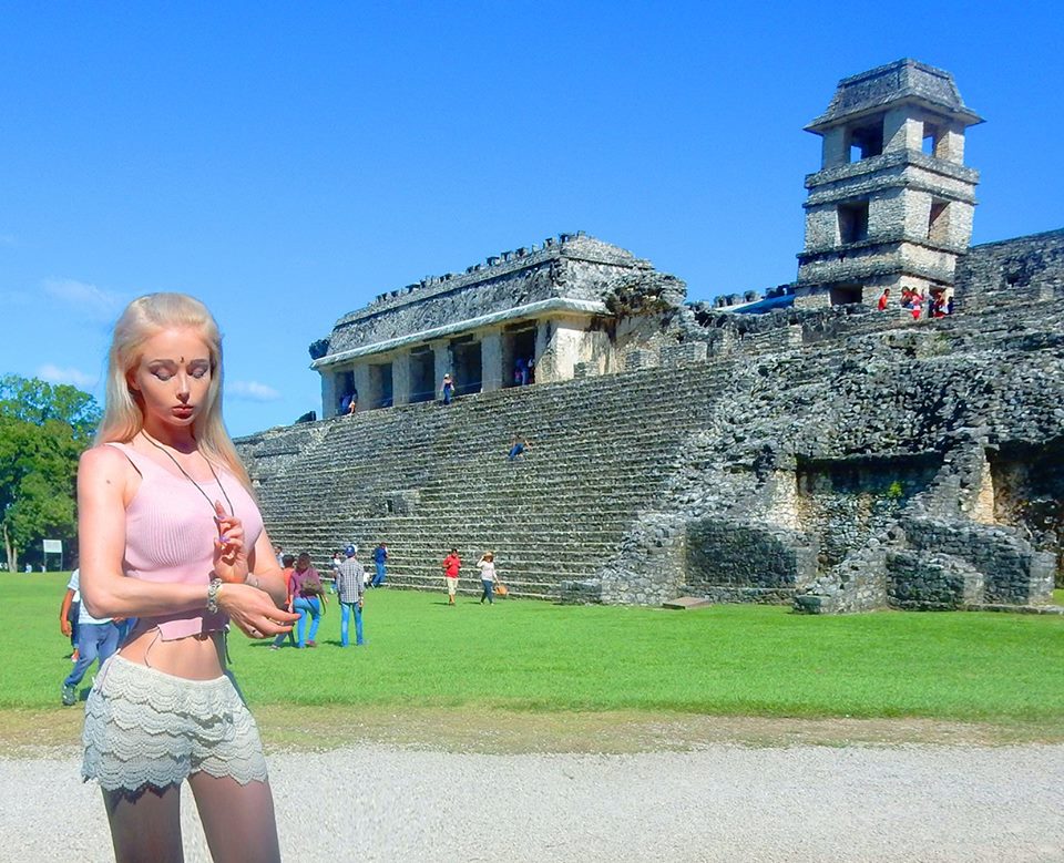 Valeria Lukyanova: la Prova che Barbie Esiste Davvero
