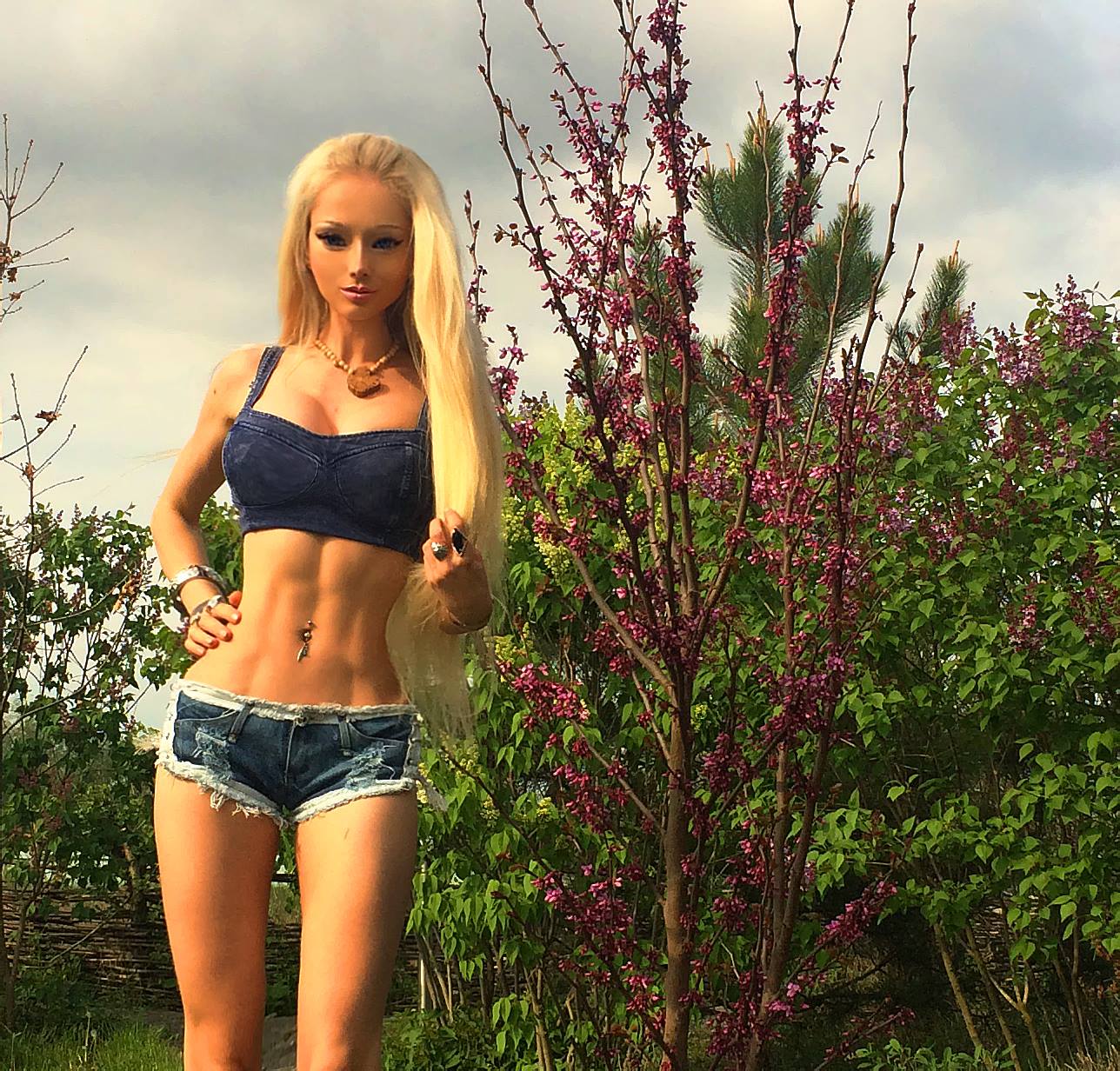 Valeria Lukyanova: la Prova che Barbie Esiste Davvero