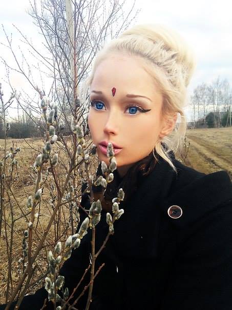 Valeria Lukyanova: la Prova che Barbie Esiste Davvero