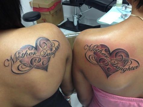 Madre e Figlie Unite per Sempre da un Tatuaggio: le Idee più Belle