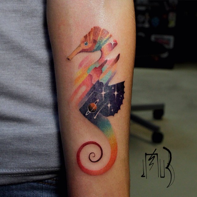 15 Magnifici Tatuaggi "Pixelati" che Sembrano Difettati