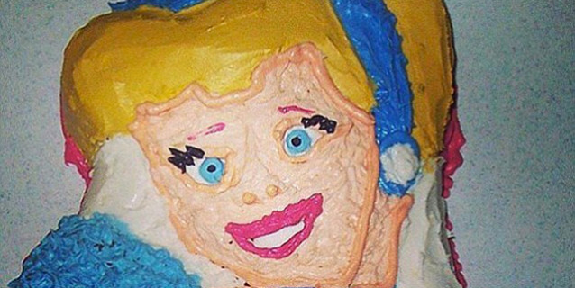 20 Raccapriccanti Torte Disney che vi Faranno Rimpiangere di Compiere gli Anni 20 Raccapriccanti Torte Disney che vi Faranno Rimpiangere di Compiere gli Anni