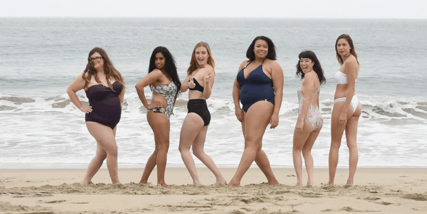 I Costumi di Victoria's Secret Indossati da Donne "Normali"