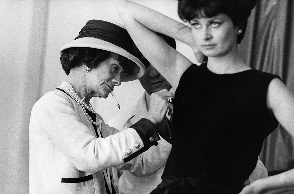 Il mito di Coco e della Maison Chanel in 18 scatti indimenticabili