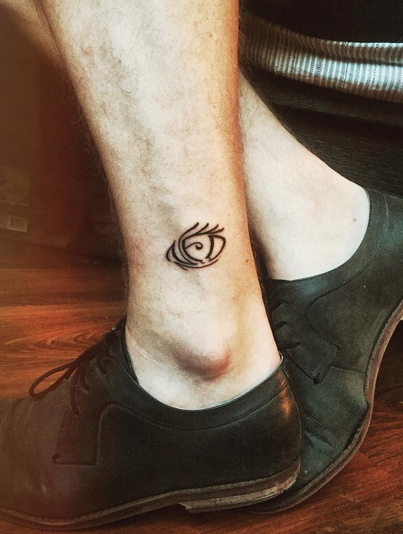 15 Poetici Tatuaggi Ispirati ai nostri Libri più Amati
