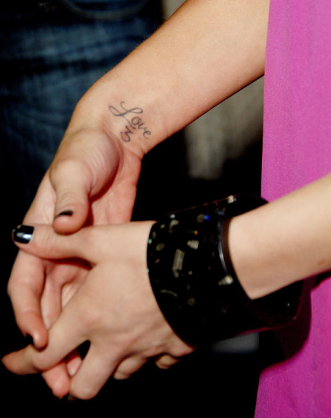 I 34 Tatuaggi più Belli e Graziosi delle Celebrities!