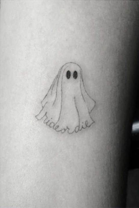 I 34 Tatuaggi più Belli e Graziosi delle Celebrities!