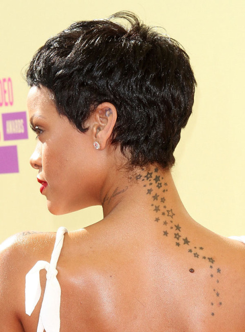I 34 Tatuaggi più Belli e Graziosi delle Celebrities!