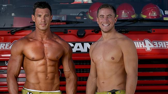 Il Calendario Hot dei Pompieri... che Scaldano l'Atmosfera! Ecco le Foto