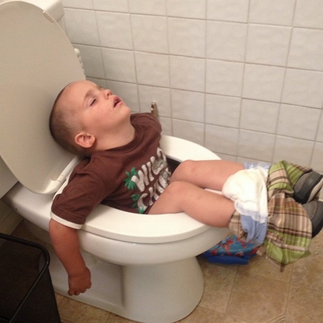 36 Bambini che Si Addormentano Davvero Ovunque!