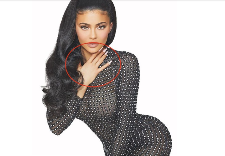 Instagram non è la realtà: il nuovo errore Photoshop di Kim Kardashian