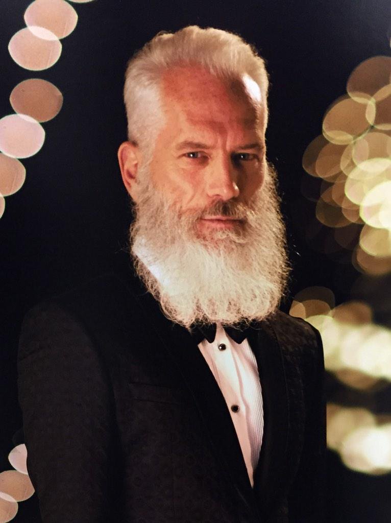 Paul Mason, il Babbo Natale Sexy che non Viene dalla Lapponia ma dalle Passerelle in 19 Scatti!