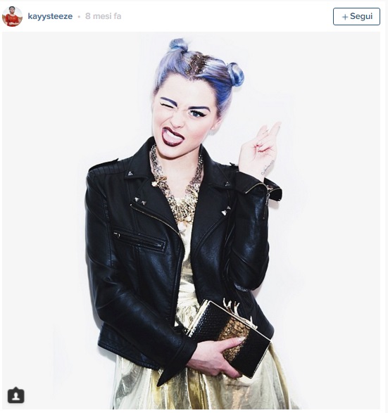 La Ricrescita si Vede? Basta Ricoprirla di Glitter: Ecco la Nuova Tendenza!