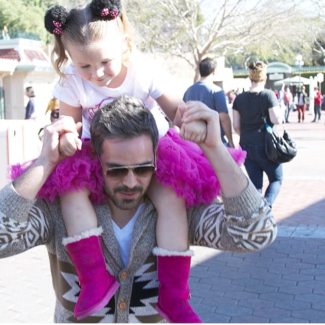 26 Dilf che Rappresentano un Ottimo Motivo per Andare a Disneyland!