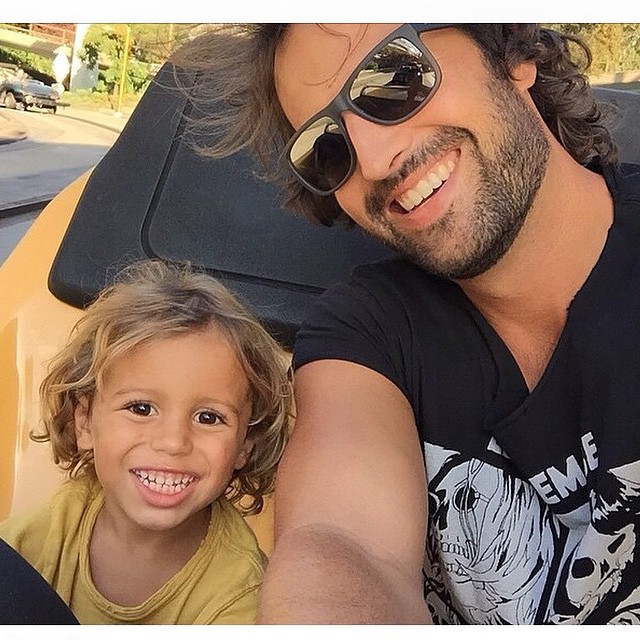 26 Dilf che Rappresentano un Ottimo Motivo per Andare a Disneyland!