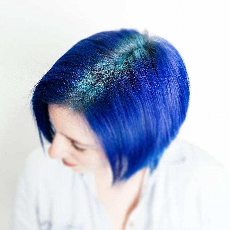 La Ricrescita si Vede? Basta Ricoprirla di Glitter: Ecco la Nuova Tendenza!