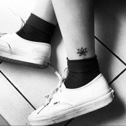 35 Tatuaggi Piccoli e Delicati che Ogni Ragazza Vorrebbe!
