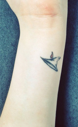 35 Tatuaggi Piccoli e Delicati che Ogni Ragazza Vorrebbe! 35 Tatuaggi Piccoli e Delicati che Ogni Ragazza Vorrebbe!