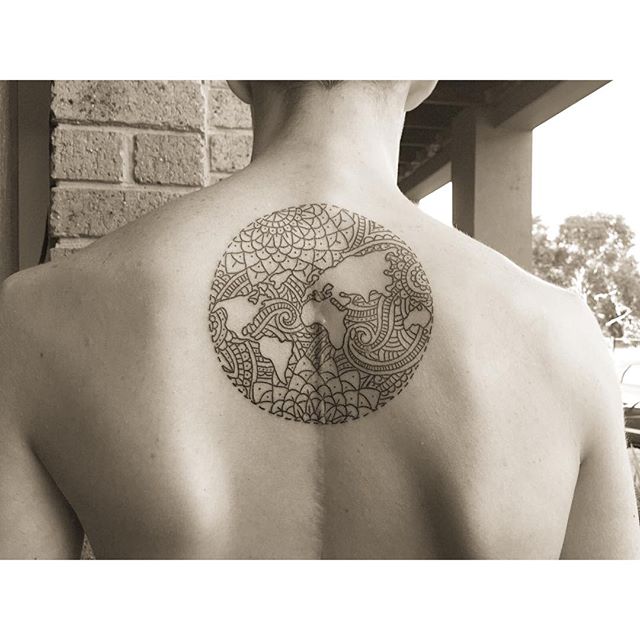 28 fantastici tatuaggi per chi ama viaggiare per il mondo!