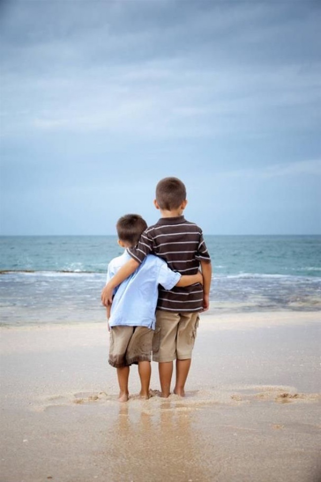 20 Foto che Dimostrano che Avere un Fratello è la Cosa più Preziosa al Mondo!