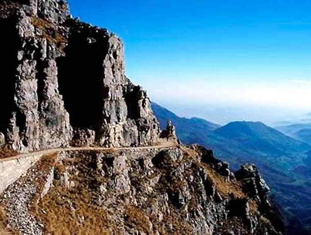 Ecco le 29 Strade Più Pericolose al Mondo (2 di Queste si Trovano in Italia!)