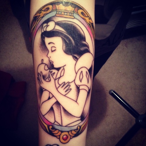 38 Tatuaggi Piccoli e Grandi Ispirati alle Principesse Disney!