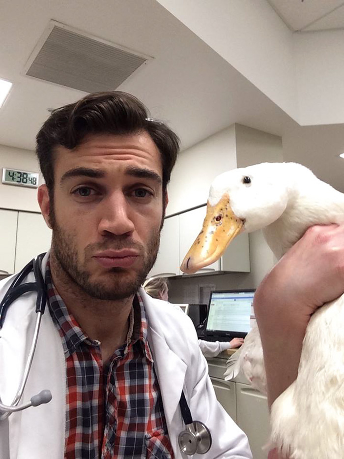 Evan Antin, è Lui il Veterinario Più Sexy del Mondo. Ecco le Foto!