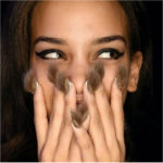 Unghie pelose: è la fine di un'assurda tendenza nail art. O no?