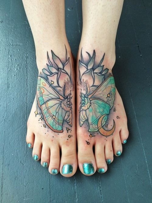 30 Idee per un Tatuaggio ai Piedi Sensuale di cui Non Pentirsi Mai!